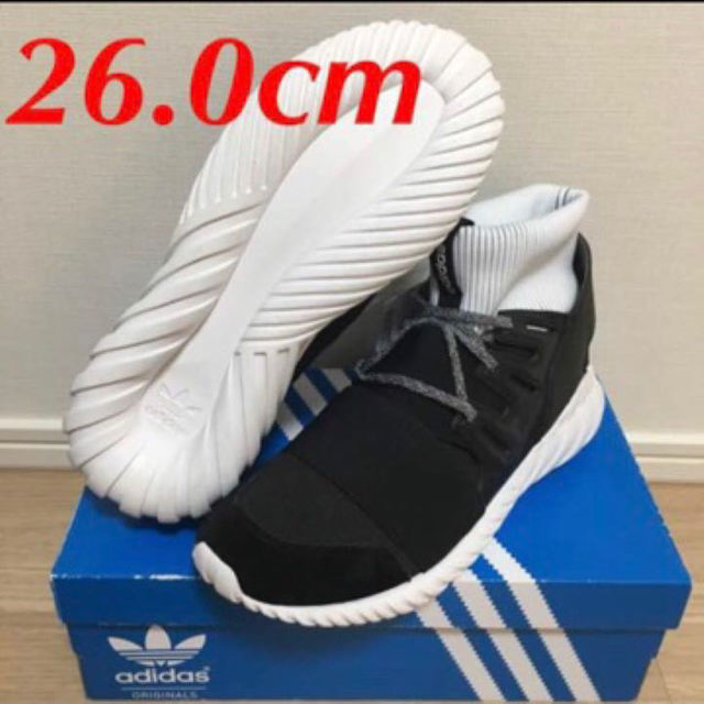 adidas(アディダス)の新品‼︎ アディダス オリジナルス チュブラー ドゥーム 黒×白 26.0cm メンズの靴/シューズ(スニーカー)の商品写真