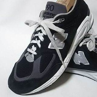 ニューバランス(New Balance)の衝撃定3万USA製!ニューバランス990レザースニーカー576996廃盤黒銀！(スニーカー)