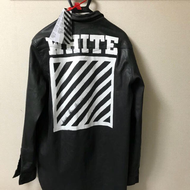 OFF-WHITE(オフホワイト)の正規品 off-white denim jacket black L タグ付 メンズのジャケット/アウター(Gジャン/デニムジャケット)の商品写真