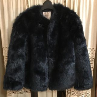 ザラ(ZARA)のＺＡＲＡ⭐︎ファーコート⭐︎紺色(毛皮/ファーコート)