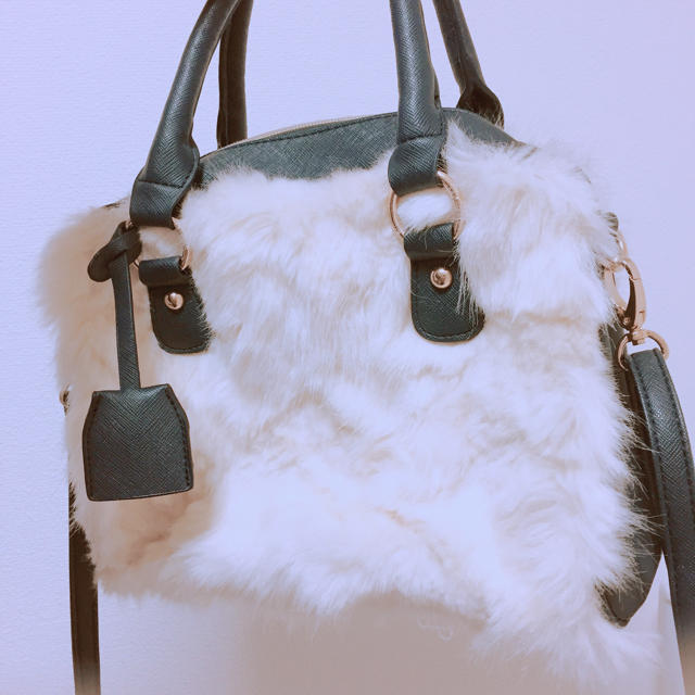 PAGEBOY(ページボーイ)のPAGEBOY♡ファーバック レディースのバッグ(ショルダーバッグ)の商品写真