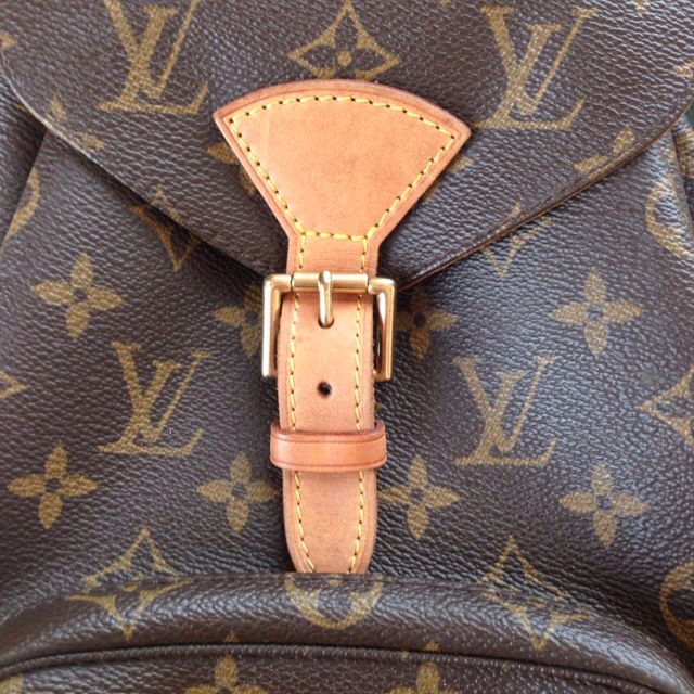 LOUIS VUITTON(ルイヴィトン)のルイヴィトン モンスリ リュック レディースのバッグ(リュック/バックパック)の商品写真