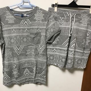 エイチアンドエム(H&M)のオルテガ柄セットアップ Tシャツ ショートパンツ(Tシャツ/カットソー(半袖/袖なし))