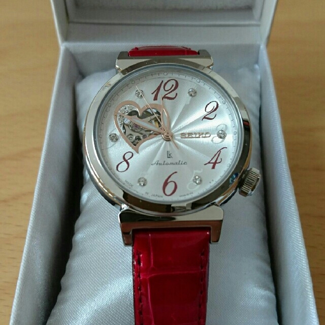 SEIKO(セイコー)の 【未使用品】SEIKO LUKIA 腕時計 オープンハート SSVM023 レディースのファッション小物(腕時計)の商品写真