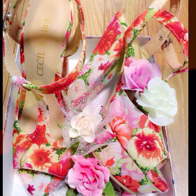 CECIL McBEE(セシルマクビー)のCECIL McBEE♡花柄 ハイヒール レディースの靴/シューズ(ハイヒール/パンプス)の商品写真