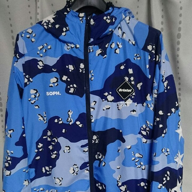 SOPH(ソフ)のクオータ様専用 FCRB セットアップ practice カモ 迷彩 青 ブルー メンズのジャケット/アウター(マウンテンパーカー)の商品写真