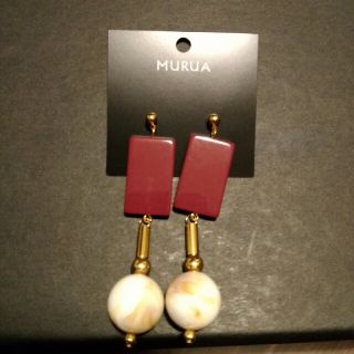 ムルーア(MURUA)のMURUA　マーブルボールピアス(ピアス)