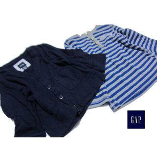 ベビーギャップ(babyGAP)の■GAP/ギャップ■ ベビー　90cm カーディガンとヘンリーネックシャツセット(Tシャツ/カットソー)