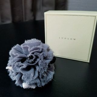 ラドロー(LUDLOW)のラドロー ludlow ビジュー付きミニリボンポンポン★美品(ヘアゴム/シュシュ)