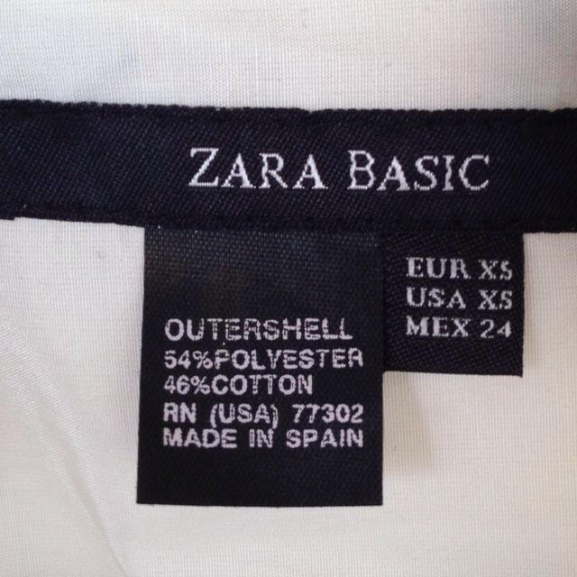 ZARA(ザラ)のザラ ベーシック フリル ブラウス レディースのトップス(シャツ/ブラウス(半袖/袖なし))の商品写真