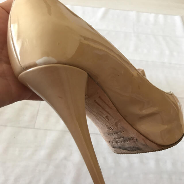 JIMMY CHOO(ジミーチュウ)のJimmy Choo パンプス size 38 レディースの靴/シューズ(ハイヒール/パンプス)の商品写真