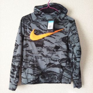 ナイキ(NIKE)の新品♡ナイキのパーカー♪サイズ　150（身長140〜150cm）(その他)