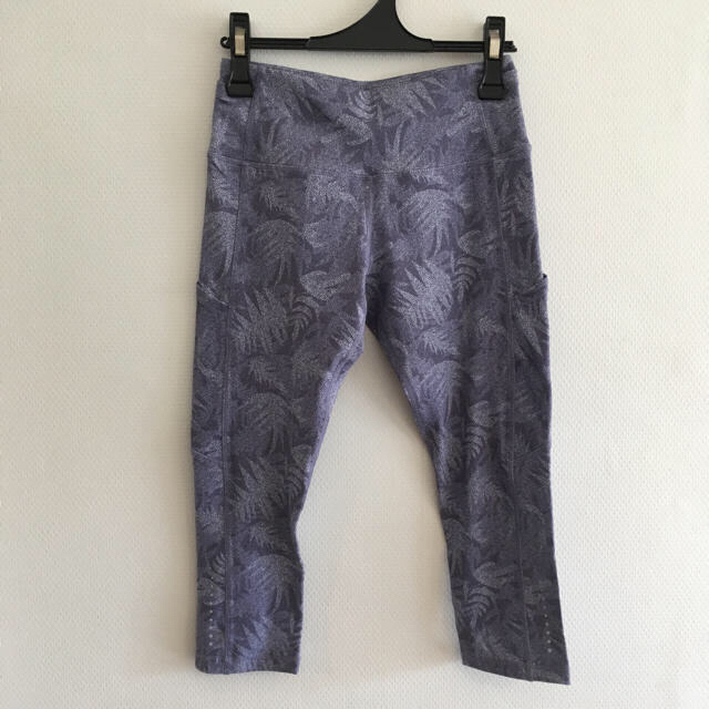 lululemon(ルルレモン)の最終値下げ！lululemon pants size4 *outlet* スポーツ/アウトドアのトレーニング/エクササイズ(ヨガ)の商品写真