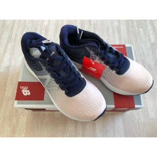 ニューバランス(New Balance)のニューバランス スニーカー 23cm 36 ジム トレーニング 新品(スニーカー)