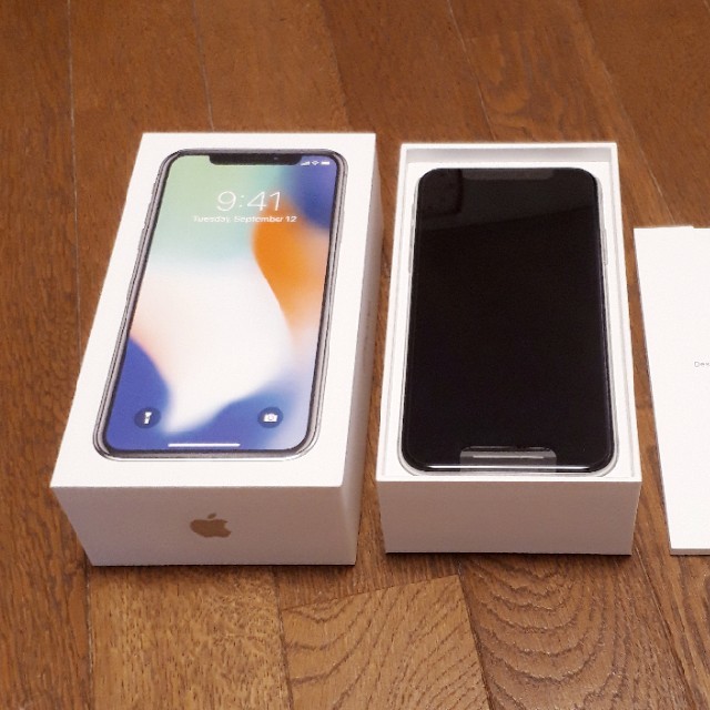 Apple - 【新品】iphoneX 64GB シルバー　ドコモ　SIMフリー　シムフリー