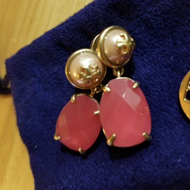 Tory Burch(トリーバーチ)のトリーバーチ❤新品新作ピアス レディースのアクセサリー(ピアス)の商品写真