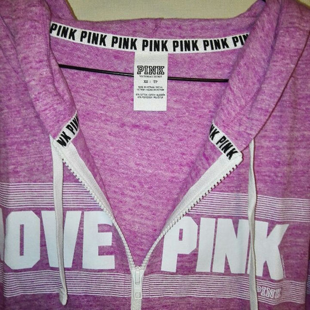 Victoria's Secret(ヴィクトリアズシークレット)の1点のみ！PINK フルジップ パーカー サイズXS レディースのトップス(パーカー)の商品写真