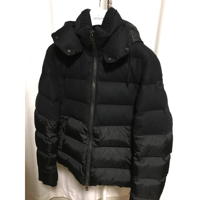 MONCLER(モンクレール)の国内正規品 モンクレール NOIR ノアール MONCLER メンズのジャケット/アウター(ダウンジャケット)の商品写真