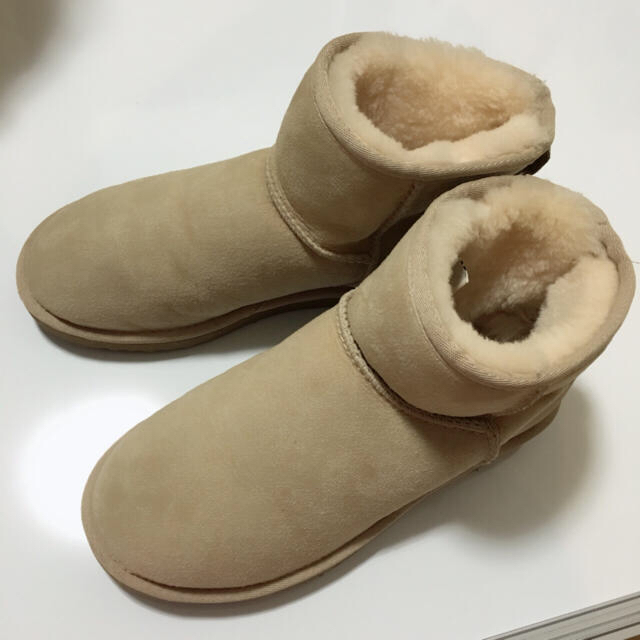 靴/シューズUGG ムートンブーツ w7 24cm