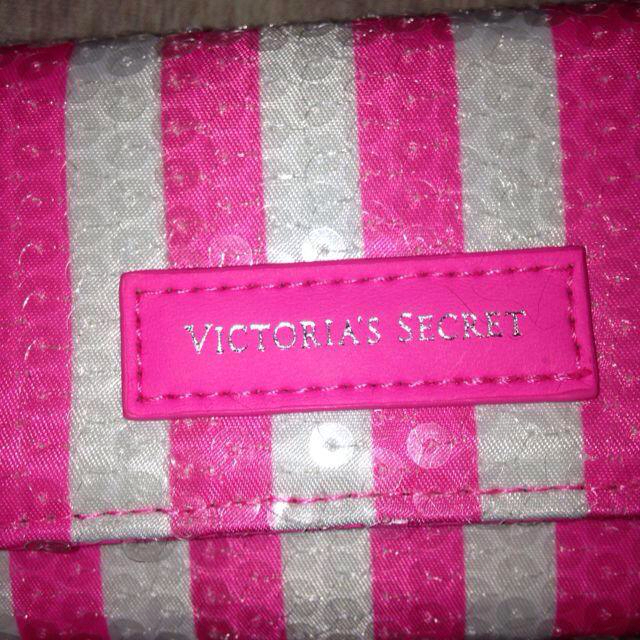 Victoria's Secret(ヴィクトリアズシークレット)のVICTORIA’S SECRET スマホ/家電/カメラのスマホアクセサリー(モバイルケース/カバー)の商品写真