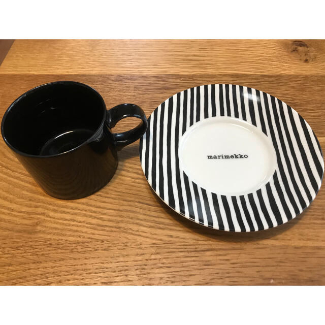 marimekko(マリメッコ)の送料込み！マリメッコ  カップ ソーサー marimekko  インテリア/住まい/日用品のキッチン/食器(食器)の商品写真