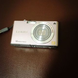 パナソニック(Panasonic)の★美品 パナソニックlumixデジタルカメラ★(その他)