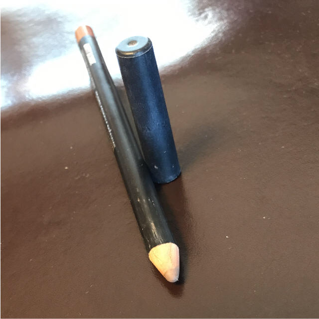 MAC(マック)のMAC IMPECCABLE BROW PENCIL DIRTY BLONDE コスメ/美容のベースメイク/化粧品(アイブロウペンシル)の商品写真