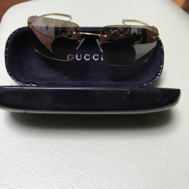 Gucci(グッチ)のGUCCIサングラス レディースのファッション小物(サングラス/メガネ)の商品写真