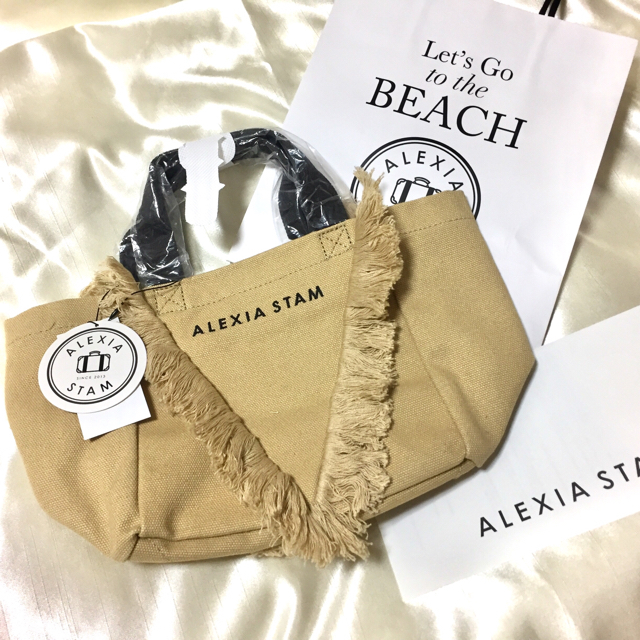 ALEXIA STAM(アリシアスタン)のALEXIASTAM  新作トートバック アリシアスタン人気完売 レディースのバッグ(トートバッグ)の商品写真