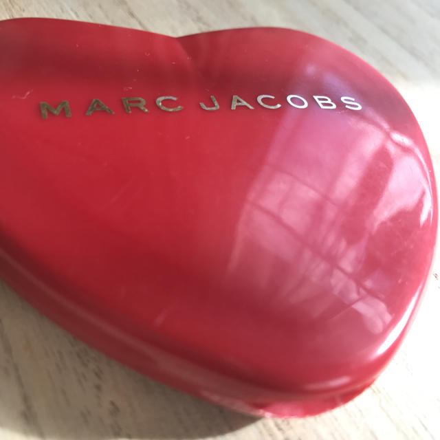 MARC BY MARC JACOBS(マークバイマークジェイコブス)のMARC JACOBS コンパクトハートミラー レディースのファッション小物(ミラー)の商品写真