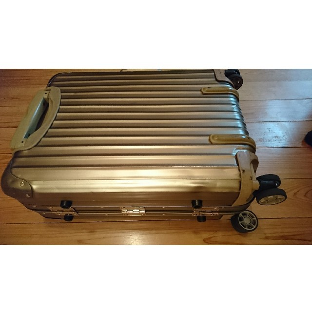 60%OFF】 RIMOWA 機内持ち込み可能 RIMOWAトパーズ32L - トラベル