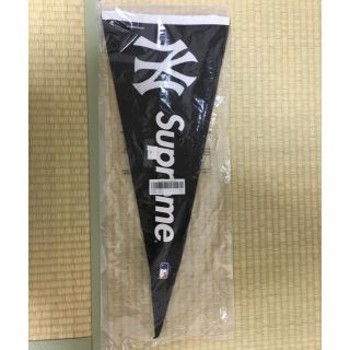 シュプリーム(Supreme)のsupreme New York Yankees ペナント黒 ネイビーヤンキース(その他)