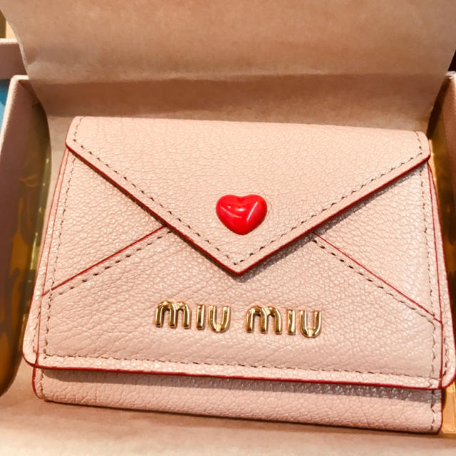 ミュウミュウ　ラブレター　ミニ財布　miumiu