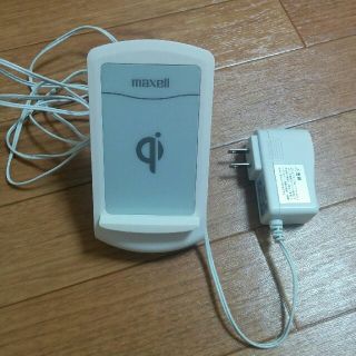 マクセル(maxell)のマクセル　ワイヤレス充電器(バッテリー/充電器)