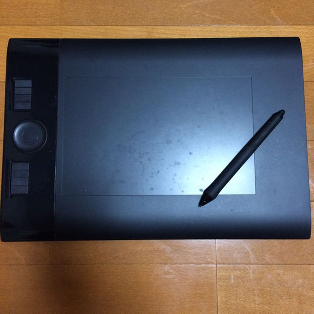 intuos4