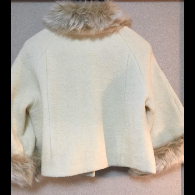 LIZ LISA(リズリサ)のリズリサのファーつきショートコート レディースのジャケット/アウター(その他)の商品写真