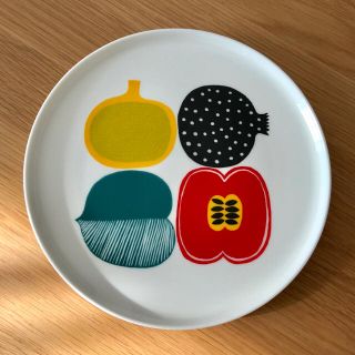 Marimekko Marimekko コンポッティ プレートの通販 ラクマ