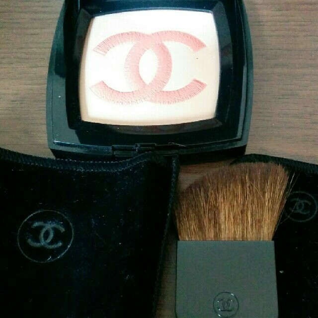 CHANEL(シャネル)の専用です。 コスメ/美容のベースメイク/化粧品(フェイスカラー)の商品写真