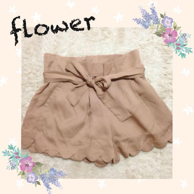 flower(フラワー)のflower♡裾フリルキュロット*着画有 レディースのパンツ(キュロット)の商品写真