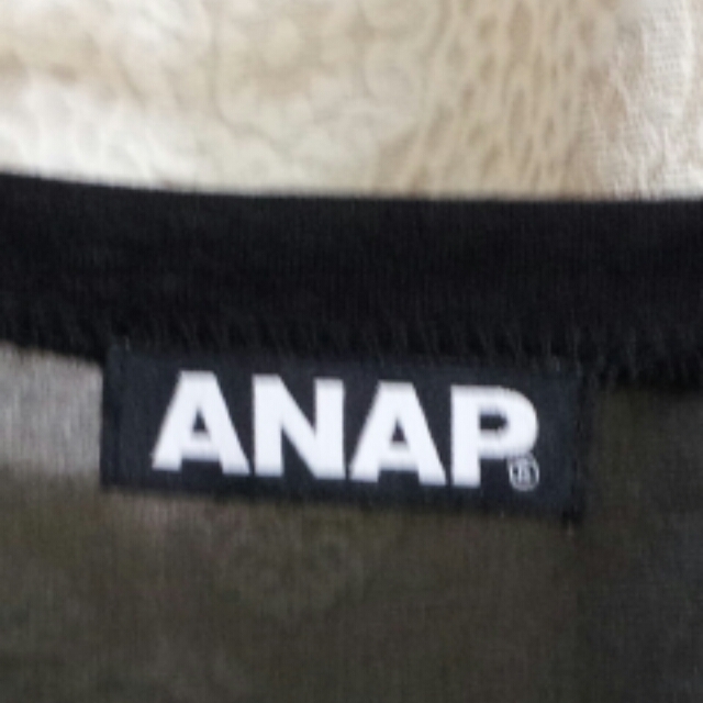 ANAP(アナップ)のANAP ﾊﾞｯｸﾛﾝｸﾞ切替T レディースのトップス(カットソー(半袖/袖なし))の商品写真