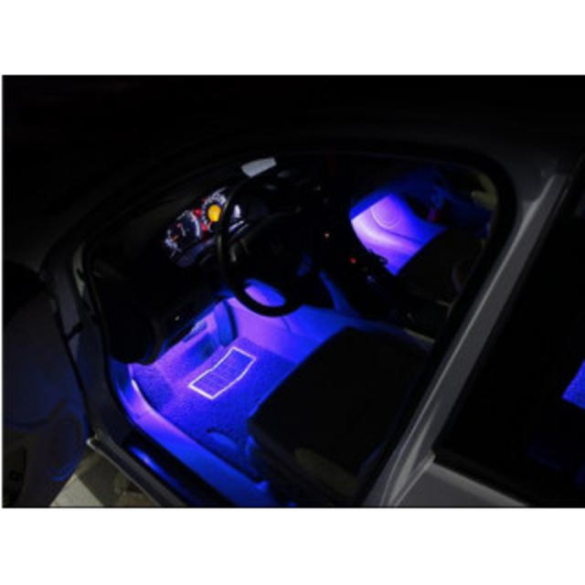 LED テープライト フロアライト 車内 8色 イルミネーション 防水 音に反応 自動車/バイクの自動車(車内アクセサリ)の商品写真