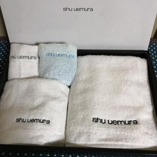 シュウウエムラ(shu uemura)の★ シュウウエムラ  タオル ４枚 (タオル/バス用品)