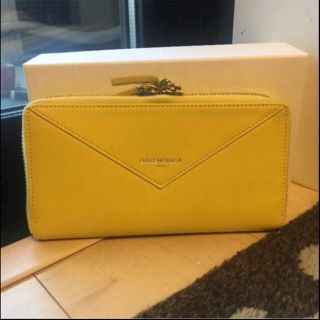 バレンシアガ(Balenciaga)のバレンシアガ ほぼ新品！！イエロー 長財布(財布)