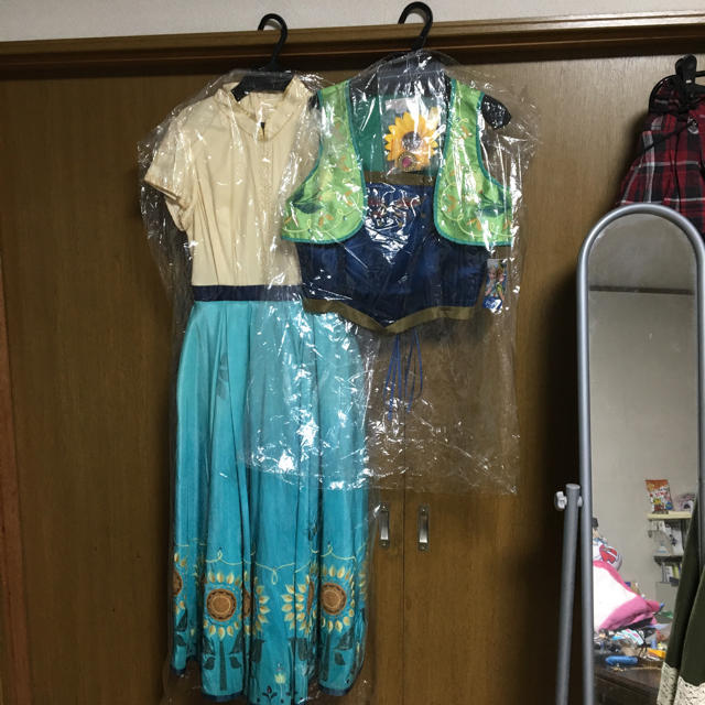 タイムセール!シークレットハニー☆アナのサプライズドレス一式