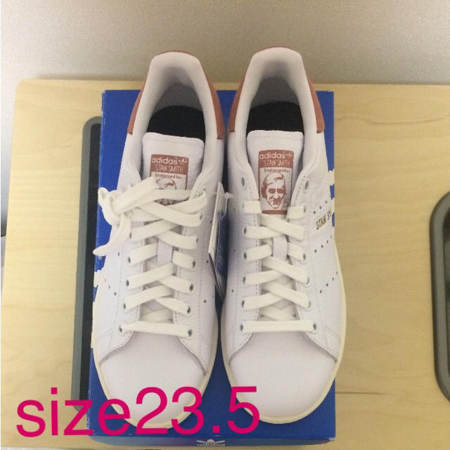 adidas(アディダス)の新品/アディダス スタンスミス ピンク size23.5 レディースの靴/シューズ(スニーカー)の商品写真