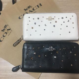 Uchan. ショップバック付き　コーチ　長財布　黒