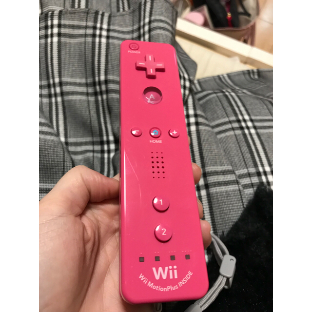 Wii(ウィー)のwii リモコン choco様専用 エンタメ/ホビーのゲームソフト/ゲーム機本体(家庭用ゲーム機本体)の商品写真