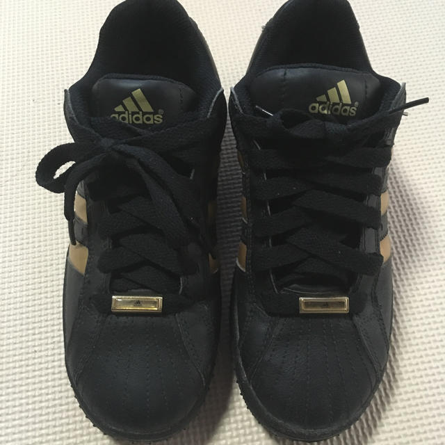 Adidas Adidas レディース スニーカー 黒の通販 By とくしー アディダスならラクマ