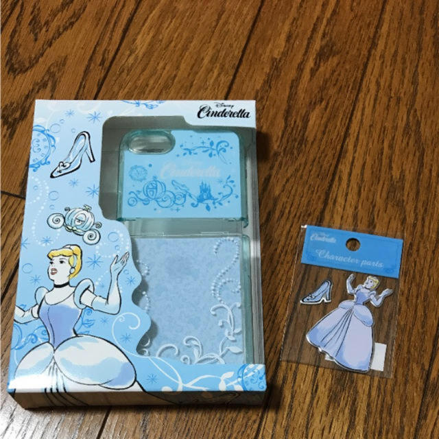 Disney(ディズニー)の新品未使用！シンデレラ アイフォンケース スマホ/家電/カメラのスマホアクセサリー(iPhoneケース)の商品写真