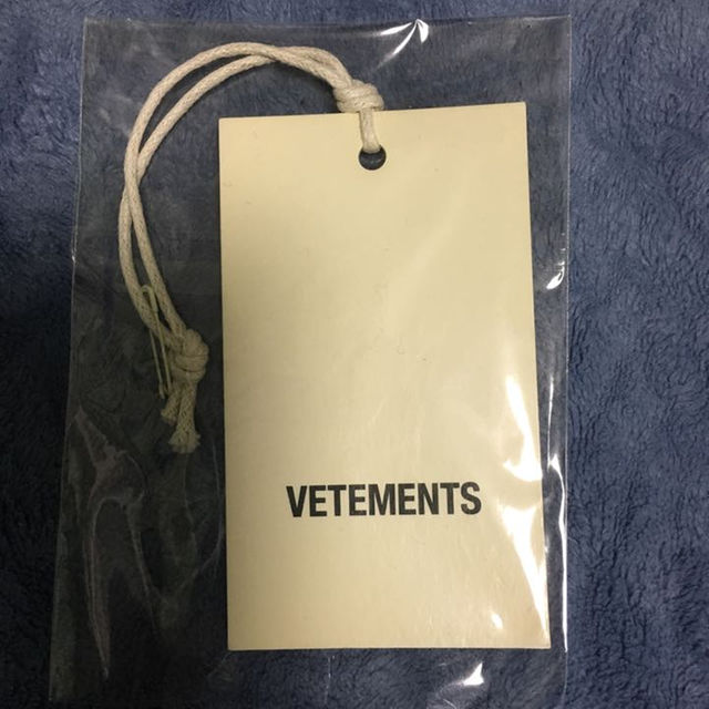 Maison Martin Margiela(マルタンマルジェラ)の登坂広臣 着用 vetements rain coat POLIZE メンズのジャケット/アウター(その他)の商品写真